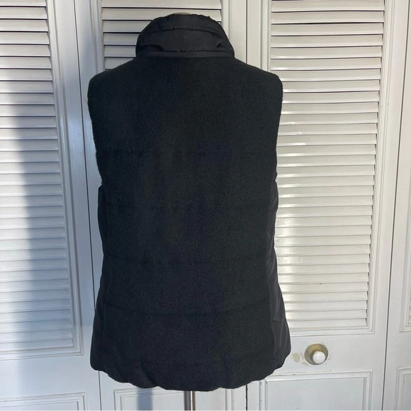 Women’s Calvin Klein Puffy Vest Medium - Picture 7 of 11
